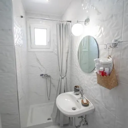 Fileo Family And Friends Living