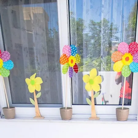 Fileo Family And Friends Living