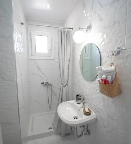 Fileo Family And Friends Living