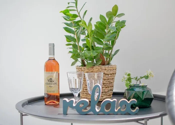 Fileo Family And Friends Living *